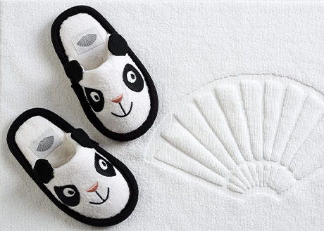 MiniMO Panda Slippers